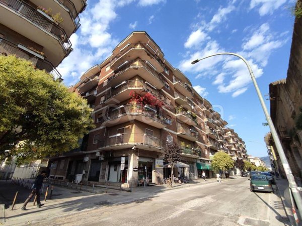 appartamento in vendita a Caserta in zona Acquaviva