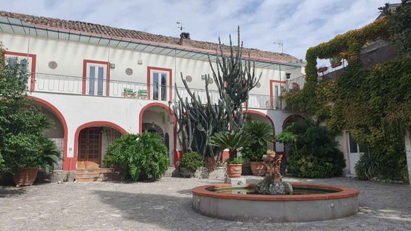 casa indipendente in vendita a Caserta