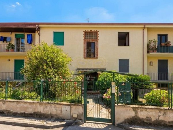 appartamento in vendita a Caserta in zona Acquaviva