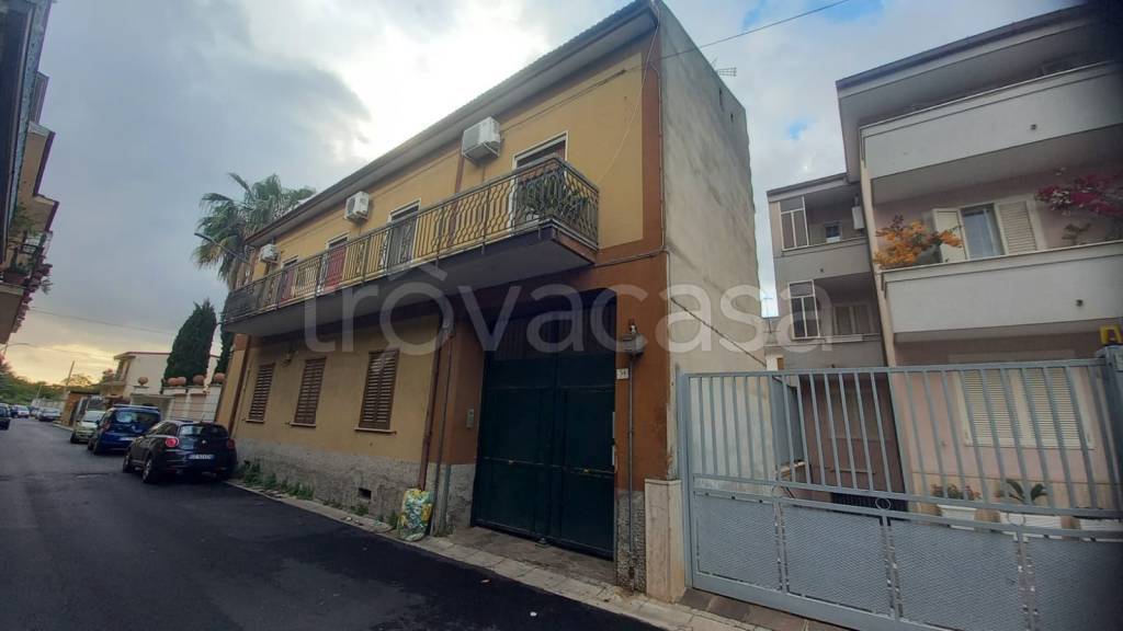 appartamento in vendita a Caserta in zona Acquaviva