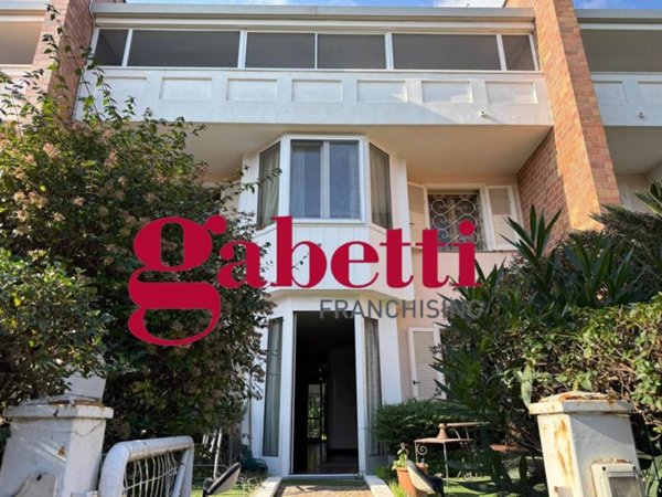 casa indipendente in vendita a Caserta in zona Sala di Caserta