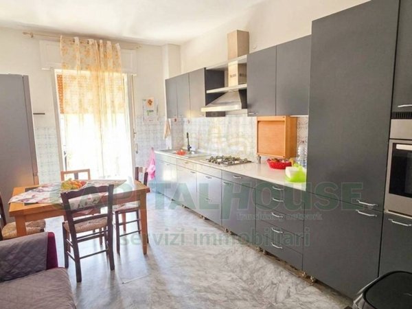 appartamento in vendita a Caserta in zona Acquaviva