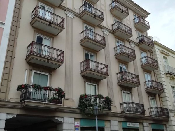 appartamento in vendita a Caserta in zona Centro Città