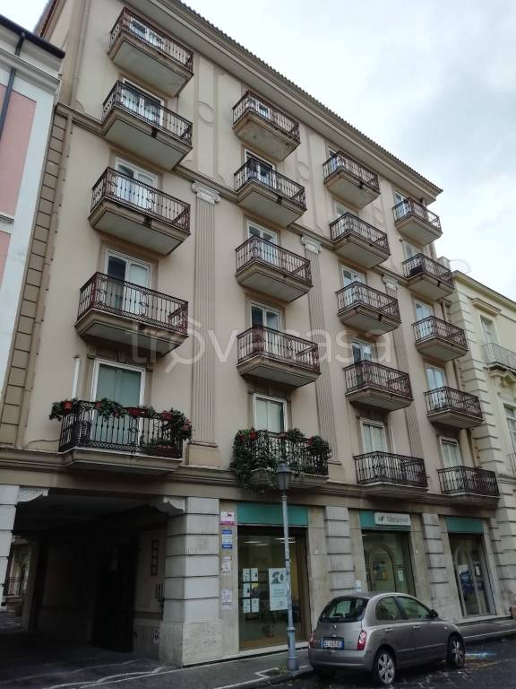 appartamento in vendita a Caserta in zona Centro Città