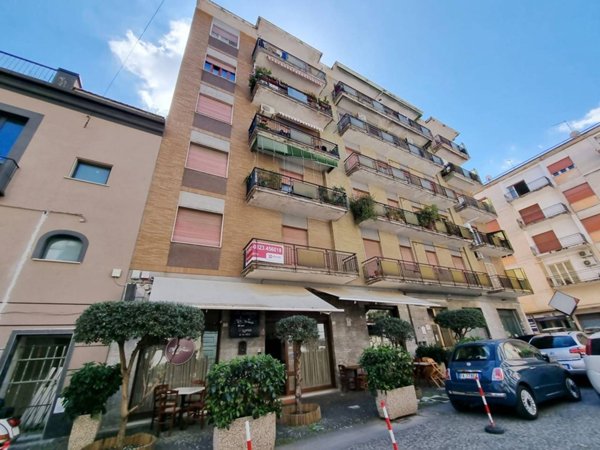 appartamento in vendita a Caserta in zona Acquaviva