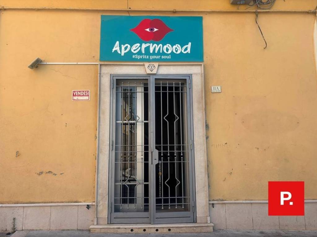 negozio in vendita a Caserta in zona Centro Città