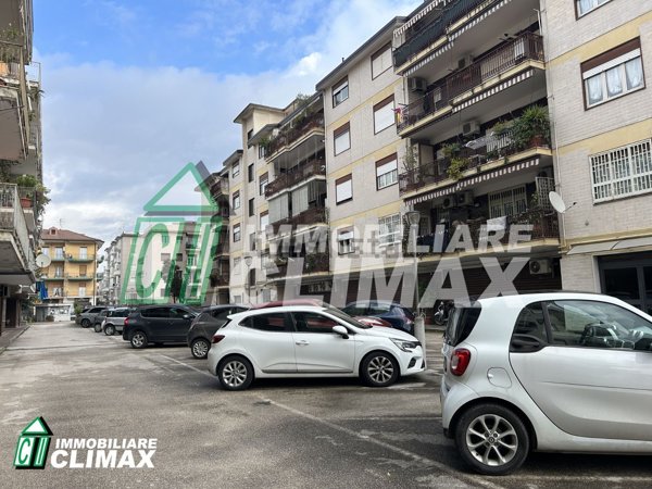 appartamento in vendita a Caserta in zona Acquaviva