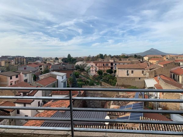 appartamento in vendita a Caserta in zona Falciano