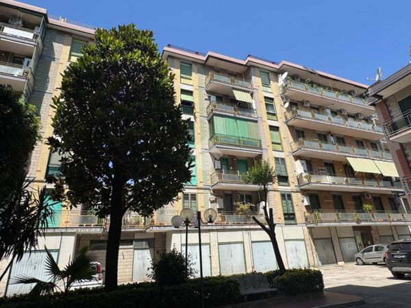 appartamento in vendita a Caserta in zona Acquaviva