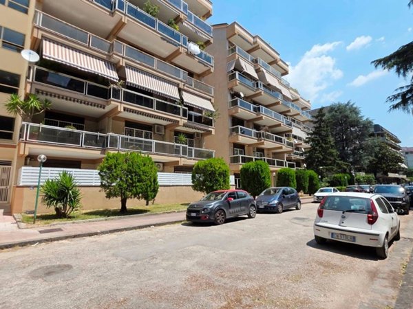 appartamento in vendita a Caserta in zona Acquaviva