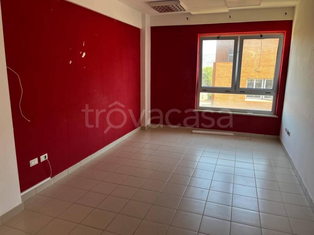 negozio in vendita a Caserta