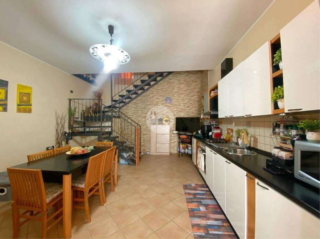 casa indipendente in vendita a Caserta in zona San Clemente