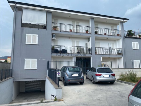 appartamento in vendita a Caserta in zona Falciano