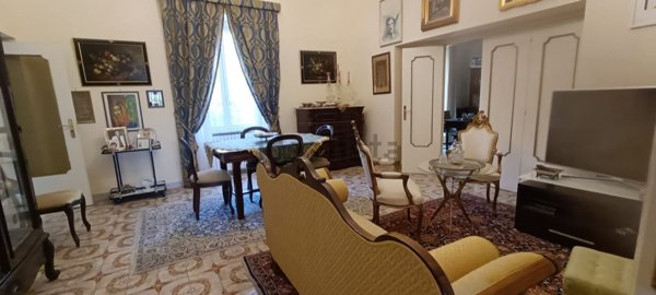 casa indipendente in vendita a Caserta in zona Centro Città
