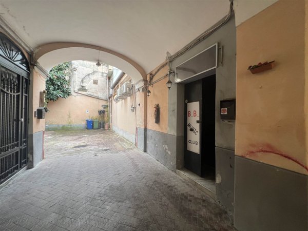 negozio in vendita a Caserta