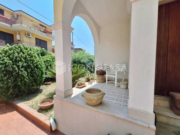casa indipendente in vendita a Caserta in zona San Leucio