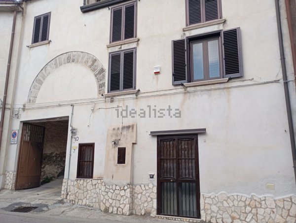 appartamento in vendita a Caserta in zona Casolla