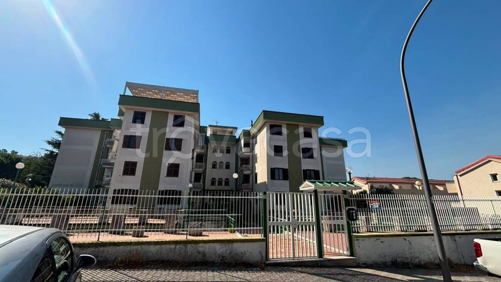 appartamento in vendita a Caserta in zona Centurano/Cerasole