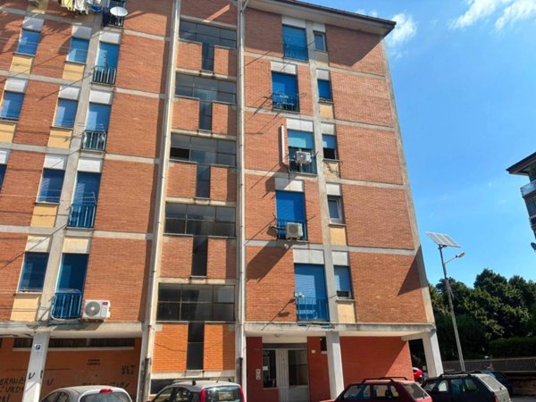 appartamento in vendita a Caserta in zona Michelangelo