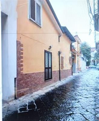 casa indipendente in vendita a Caserta
