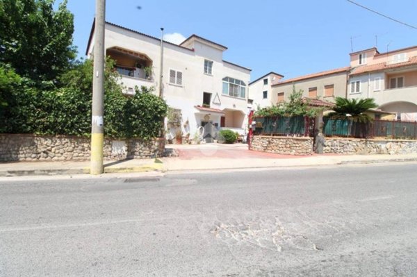 appartamento in vendita a Caserta in zona San Leucio