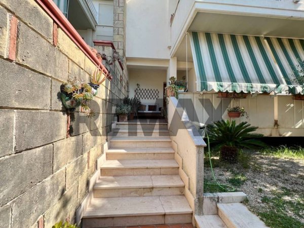 casa indipendente in vendita a Caserta in zona Puccianiello