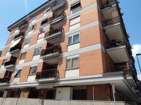 appartamento in vendita a Caserta in zona Acquaviva