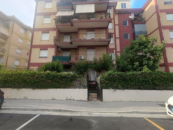 appartamento in vendita a Caserta in zona Acquaviva