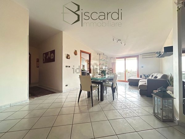 appartamento in vendita a Caserta in zona Casolla