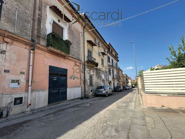 appartamento in vendita a Caserta in zona Casolla