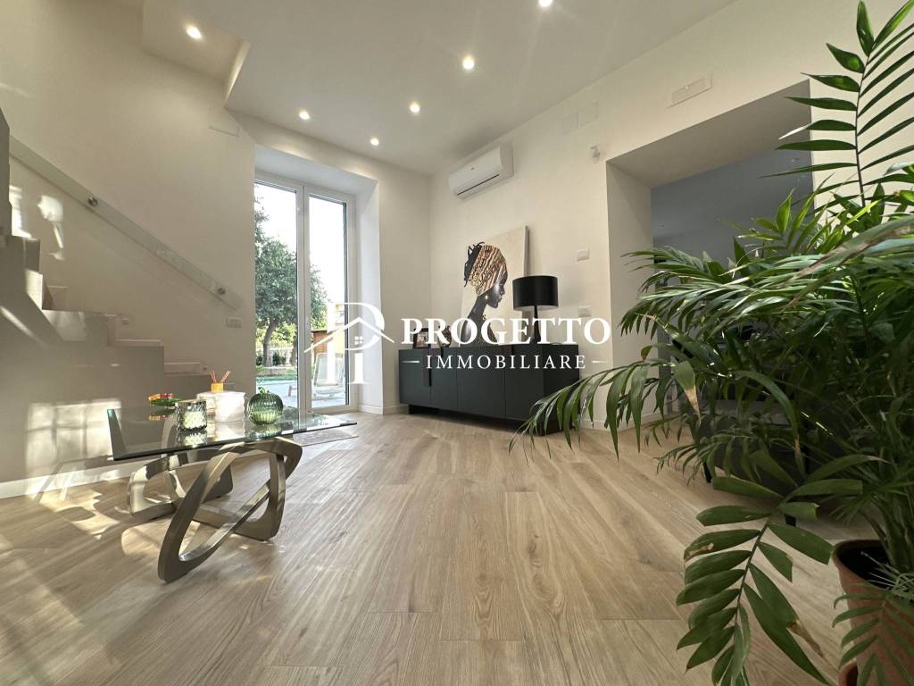 casa indipendente in vendita a Caserta in zona Falciano