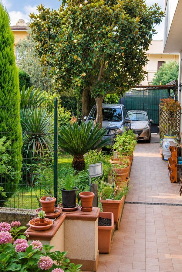 casa indipendente in vendita a Caserta in zona San Clemente