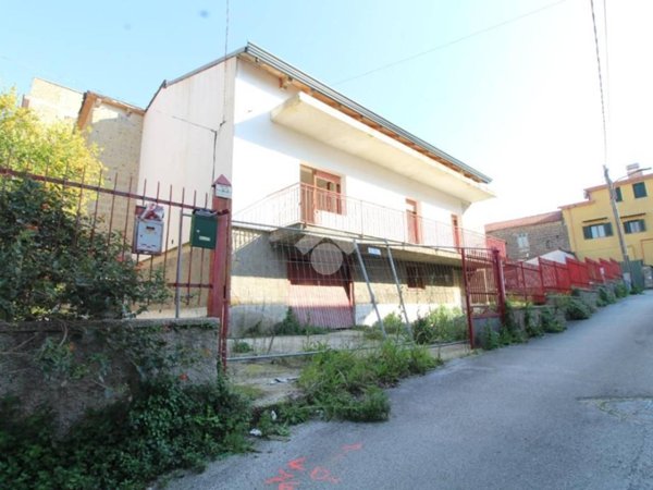 casa indipendente in vendita a Caserta in zona Briano