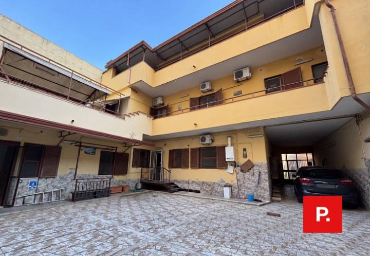 casa indipendente in vendita a Caserta in zona Centro Città