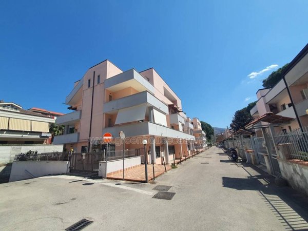 appartamento in vendita a Caserta in zona Centurano/Cerasole
