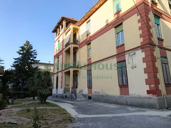 appartamento in vendita a Caserta in zona Ospedale