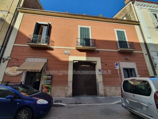 appartamento in vendita a Caserta in zona Acquaviva