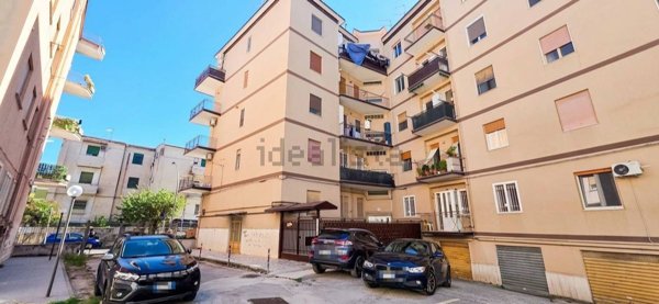 appartamento in vendita a Caserta in zona Acquaviva