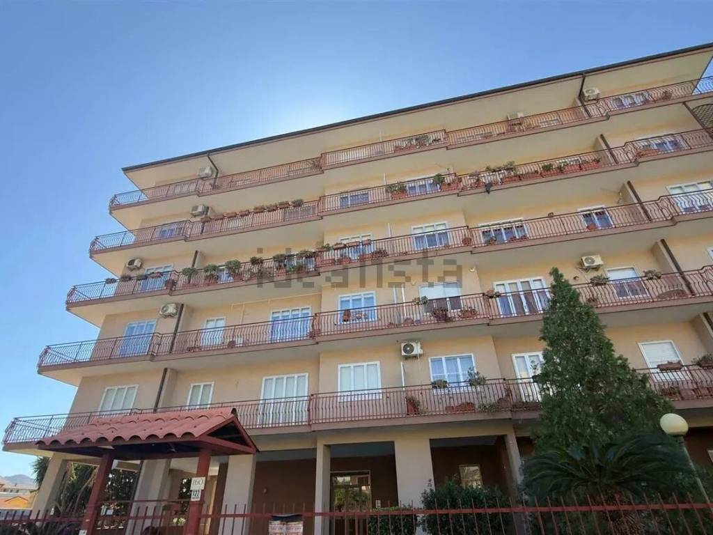 appartamento in vendita a Caserta in zona Michelangelo