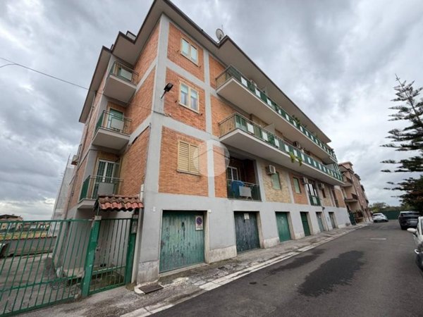appartamento in vendita a Caserta in zona Acquaviva