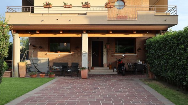 casa indipendente in vendita a Caserta