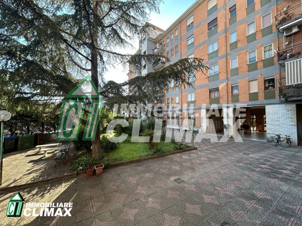 appartamento in vendita a Caserta in zona Acquaviva