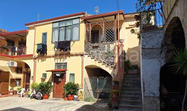 appartamento in vendita a Caserta in zona Centurano/Cerasole