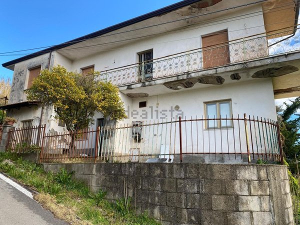 appartamento in vendita a Castel Campagnano in zona Squille