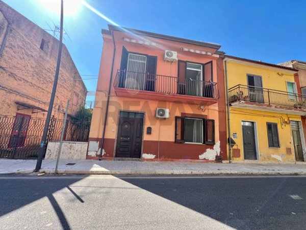 casa indipendente in vendita a Castel Campagnano