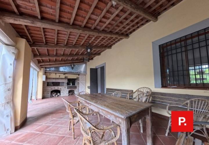 casa indipendente in vendita a Castel di Sasso