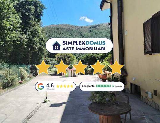 casa indipendente in vendita a Castel di Sasso