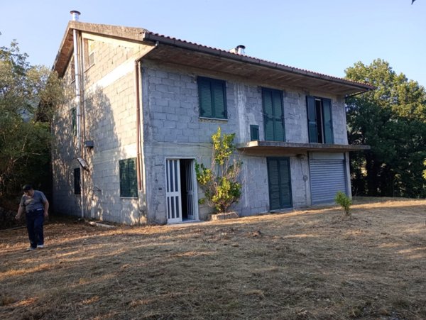 casa indipendente in vendita a Castello del Matese