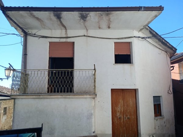 casa indipendente in vendita a Castello del Matese
