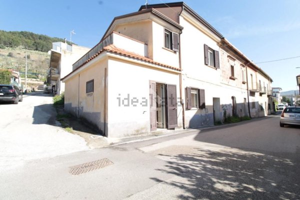appartamento in vendita a Castel Morrone